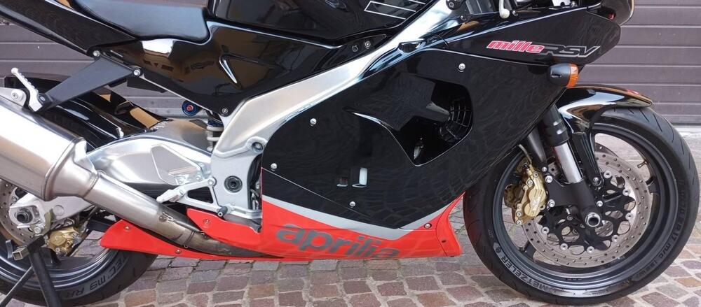 Aprilia  APRILIA RSV 1000 Anno 2000 (3)