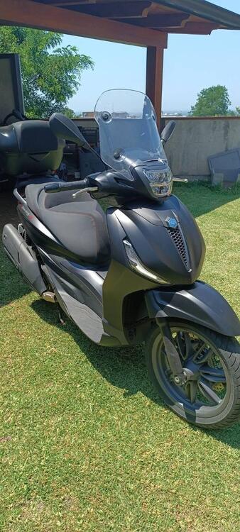 Piaggio Beverly 400 S ABS-ASR (2021 - 24) (2)