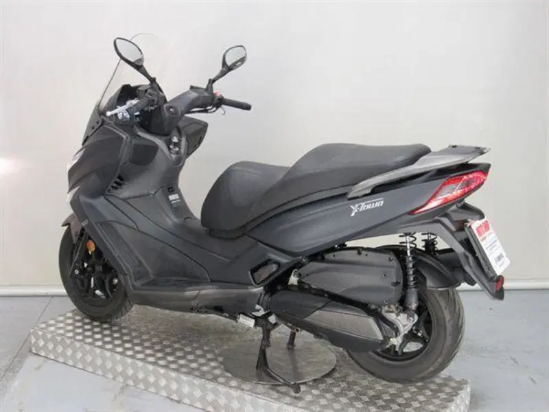 Kymco X-Town 300i ABS (2016 - 20) (5)