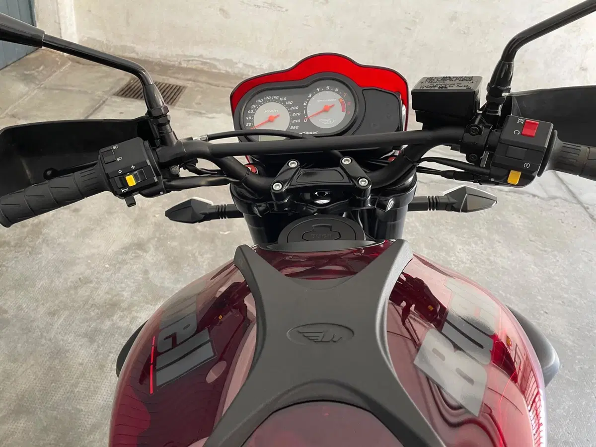 Buell Lightning CityX XB9 SX Total Black (2009 - 11) (3)