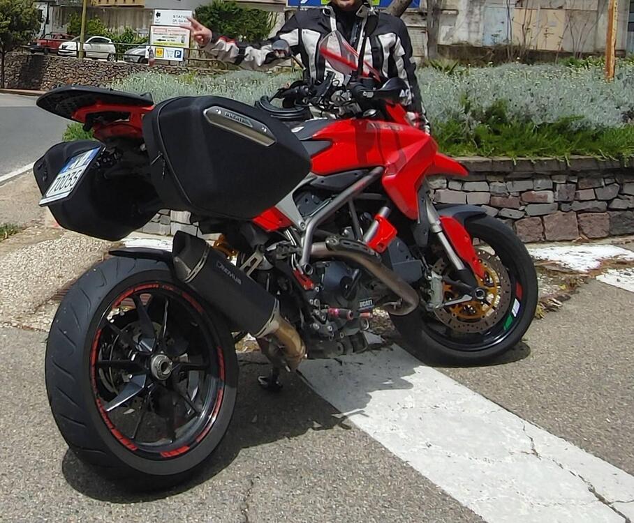 Ducati Hyperstrada 821 (2013 - 15) (4)