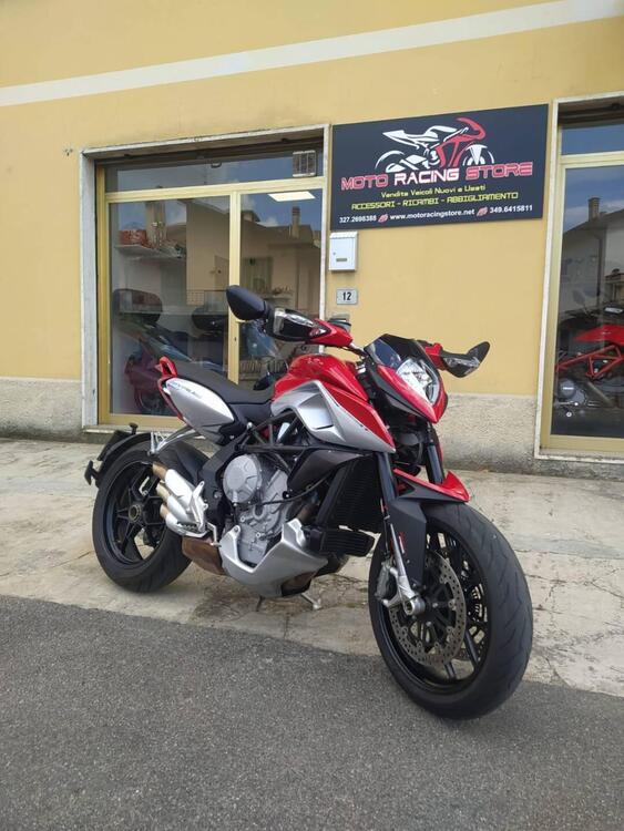 MV Agusta Rivale 800 EAS ABS (2013 -17) (2)