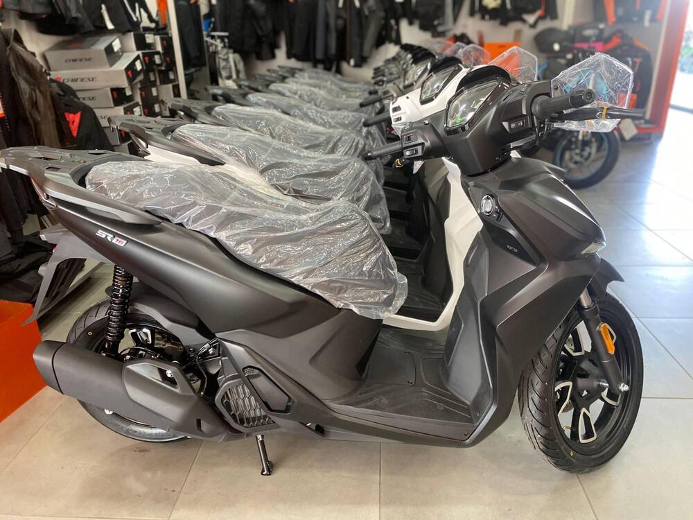 Voge Sfida SR16 125 (2025) (2)