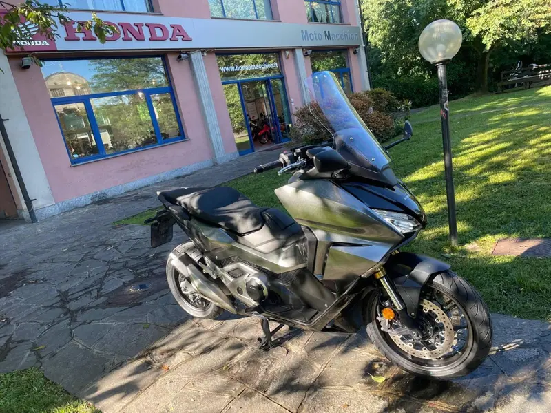 Honda Forza 750 DCT (2021 - 24) (4)