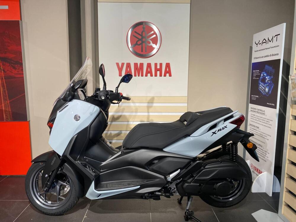 Yamaha X-Max 300 Tech Max (2025) (2)