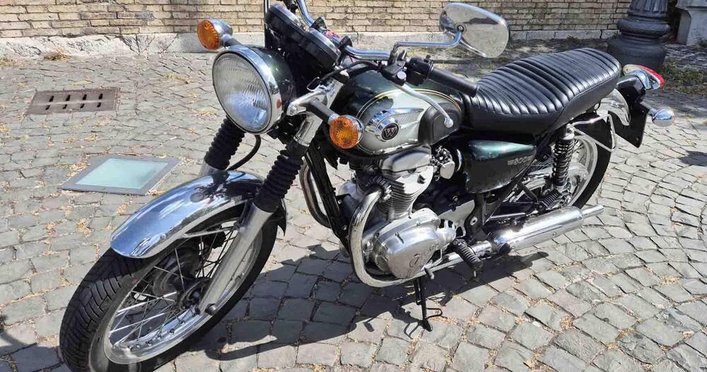 Kawasaki W 800 (2010 - 17) (2)