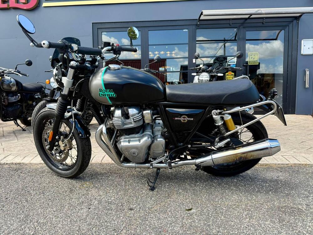 Royal Enfield Interceptor 650 (2021 - 25) (3)