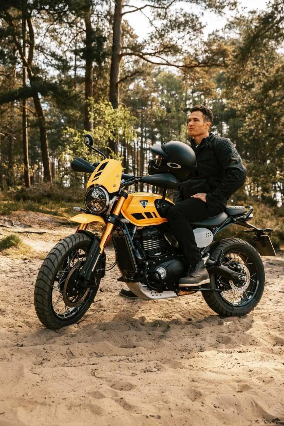 Arriva la Triumph Scrambler 400 XC: ruote a raggi e vocazione off-road [GALLERY] (4)