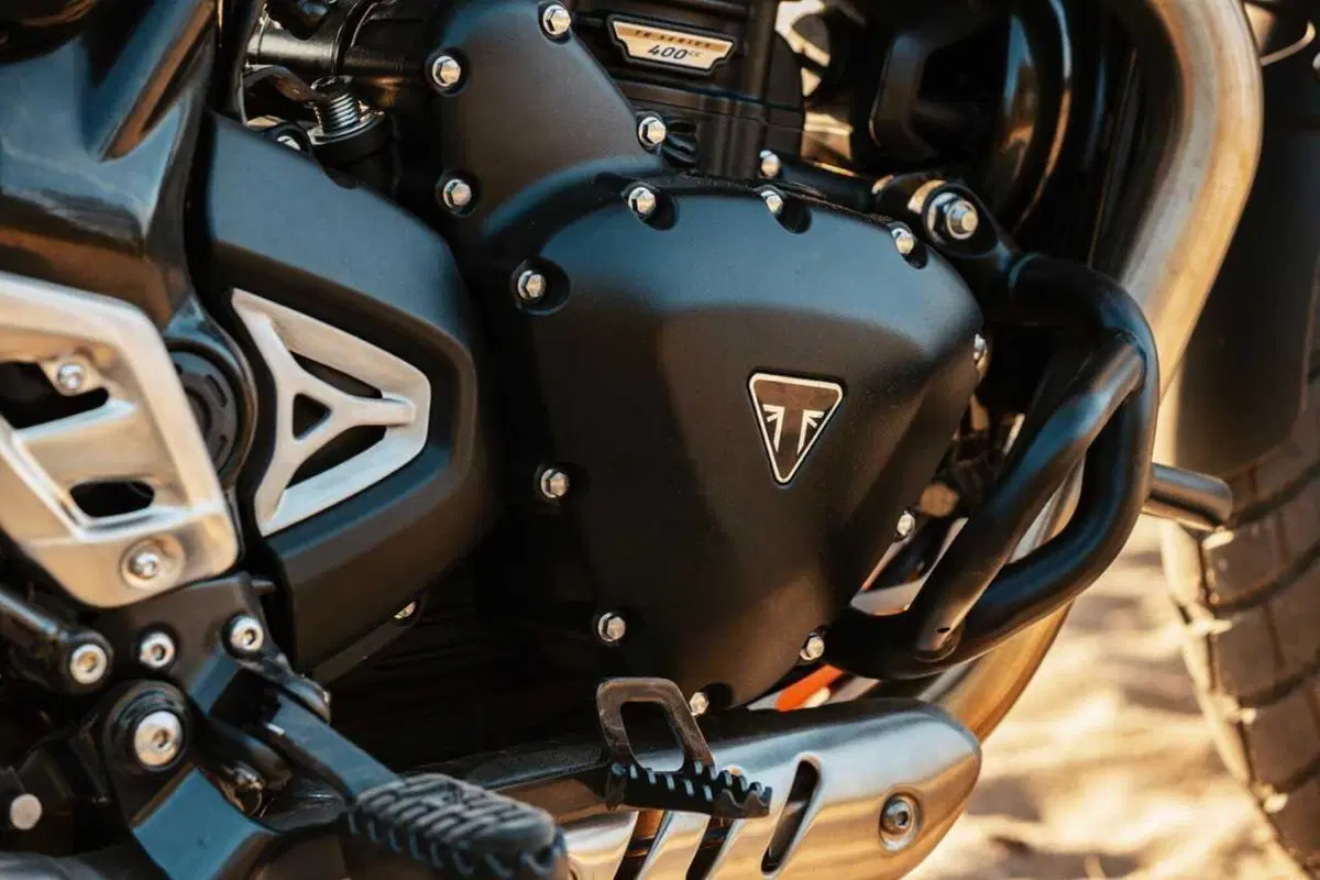 Arriva la Triumph Scrambler 400 XC: ruote a raggi e vocazione off-road [GALLERY] (11)