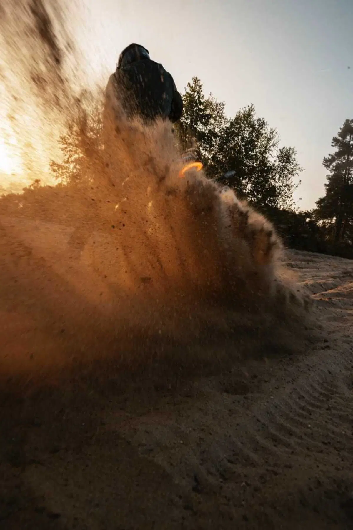 Arriva la Triumph Scrambler 400 XC: ruote a raggi e vocazione off-road [GALLERY] (20)