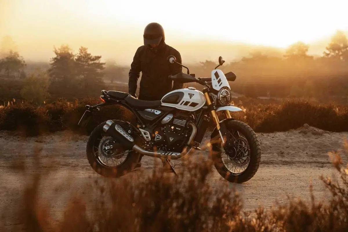 Arriva la Triumph Scrambler 400 XC: ruote a raggi e vocazione off-road [GALLERY] (24)
