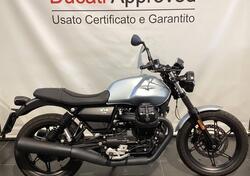Moto Guzzi V7 Stone (2021 - 24) usata