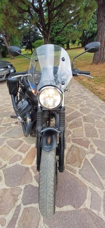 Moto Guzzi V7 III Stone (2017 - 20) (5)