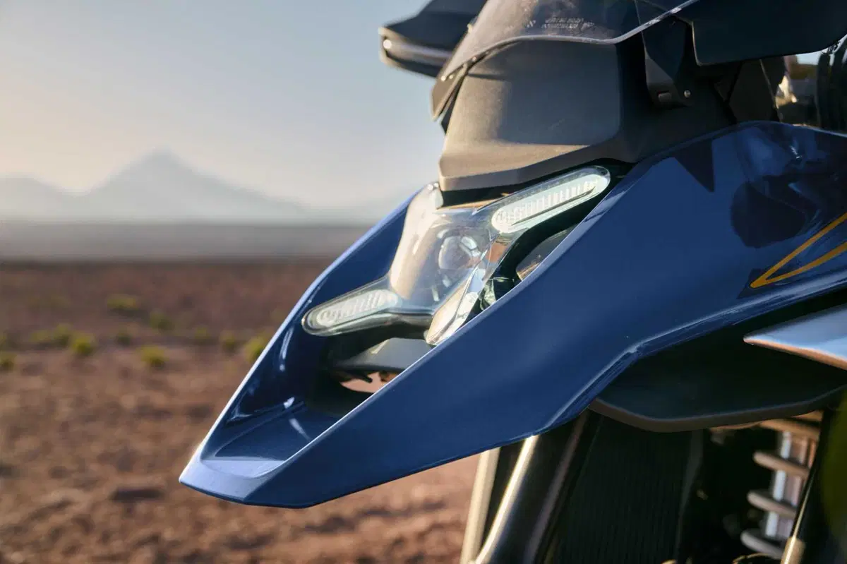 Le BMW 2026 cambiano vestito. Dalla R 1300 GS alla M 1000 XR: ecco tutte le nuove colorazioni [GALLERY] (2)
