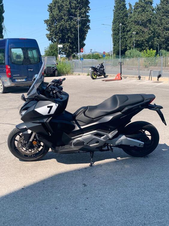 Honda Forza 750 DCT (2021 - 24) (5)