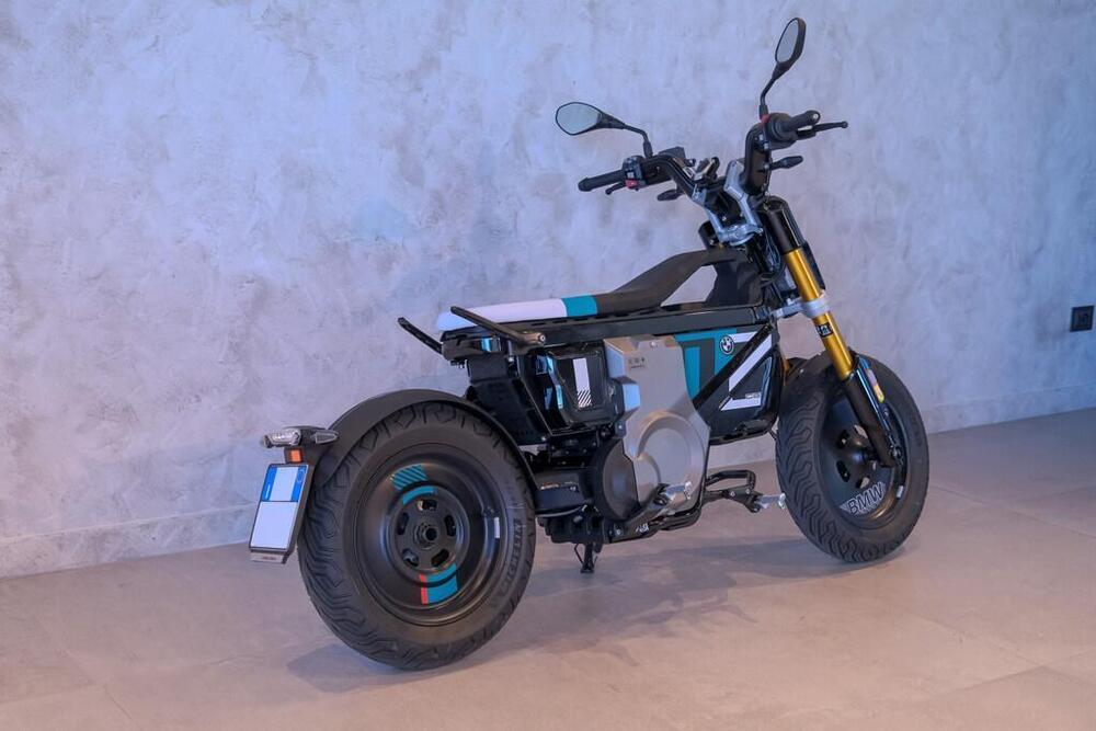 Bmw CE 02 AM (2024 - 25) (3)