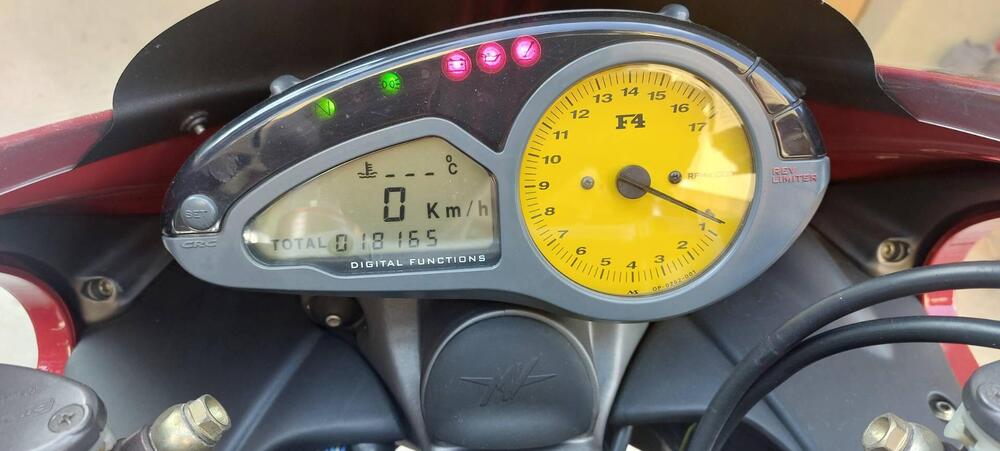 MV Agusta F4 750 S (2000 - 02) (4)
