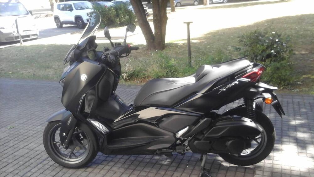 Yamaha X-Max 125 Tech Max (2021 - 24) (3)
