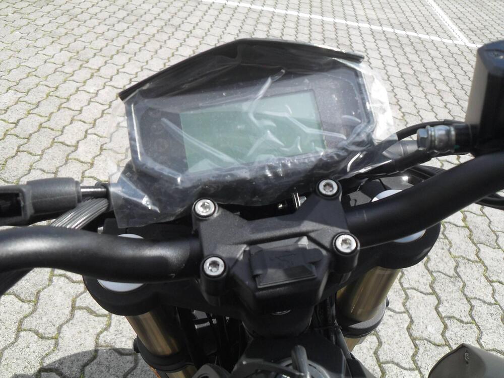 Keeway Motor RKF 125 (2025) (4)