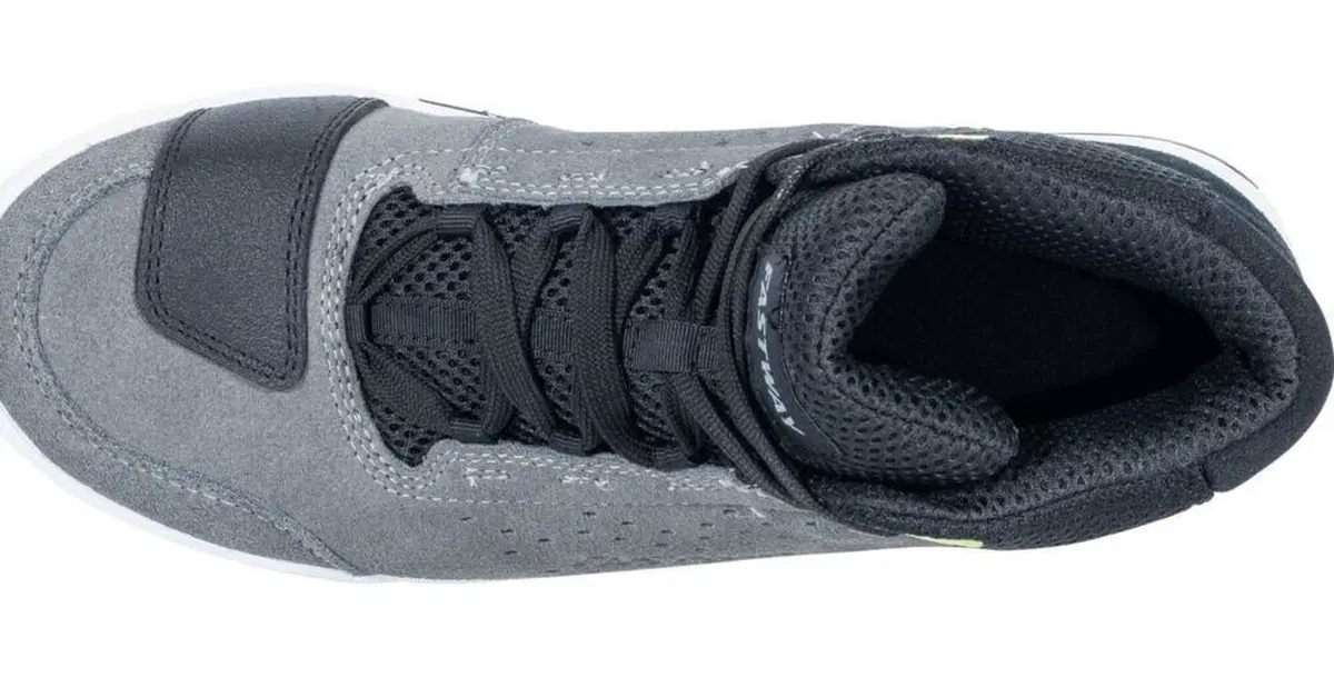 Scarpa tecnica Fastway S-2401 e S-2501 su Louis Moto