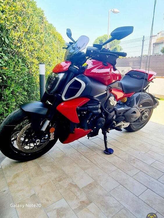 Ducati Diavel V4 (2023 - 25) (3)