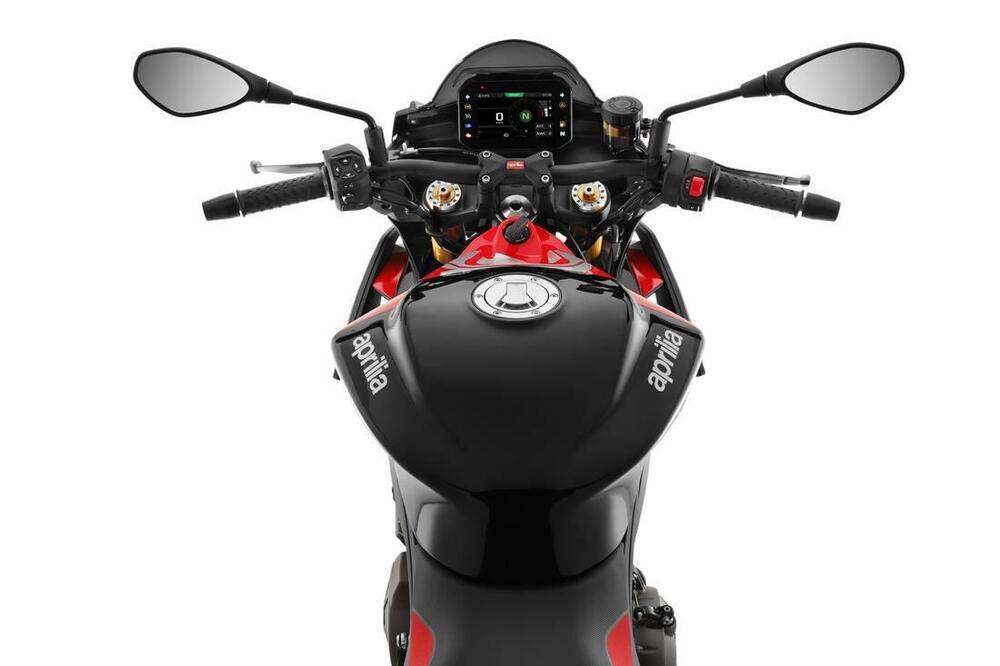 Aprilia Tuono 660 Factory (2025) (2)