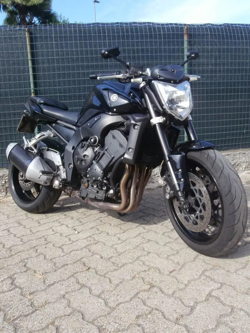 Yamaha FZ1 (2006 - 16) (2)