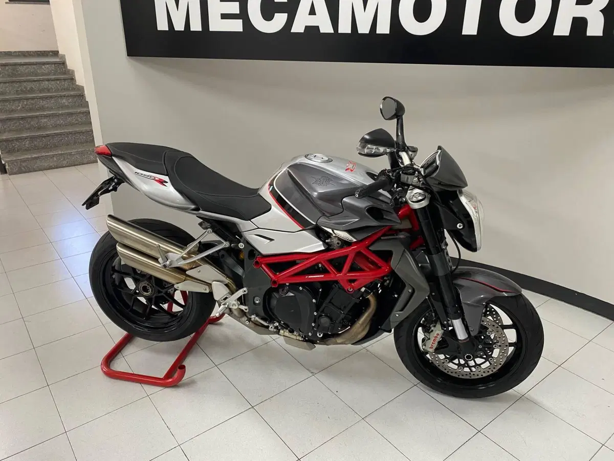 MV Agusta Brutale 1090 RR (2009 - 15)