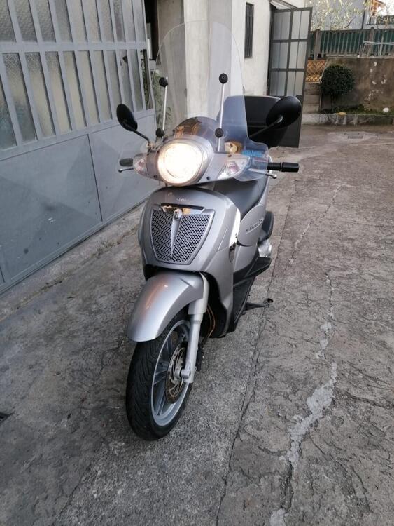 Aprilia Scarabeo 200 (2007 - 11) (2)