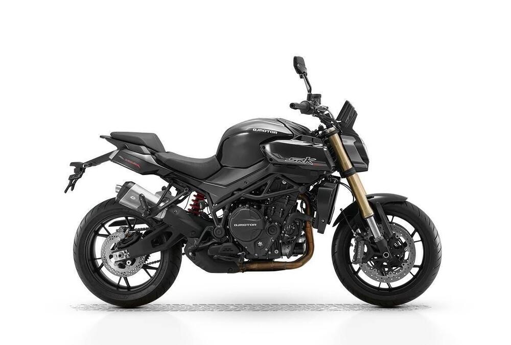 QJ Motor SRK 900 (2025)
