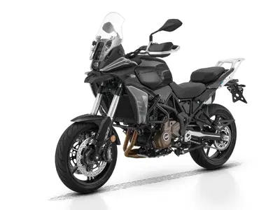 QJ Motor SRT 700 (2024 - 25) nuova