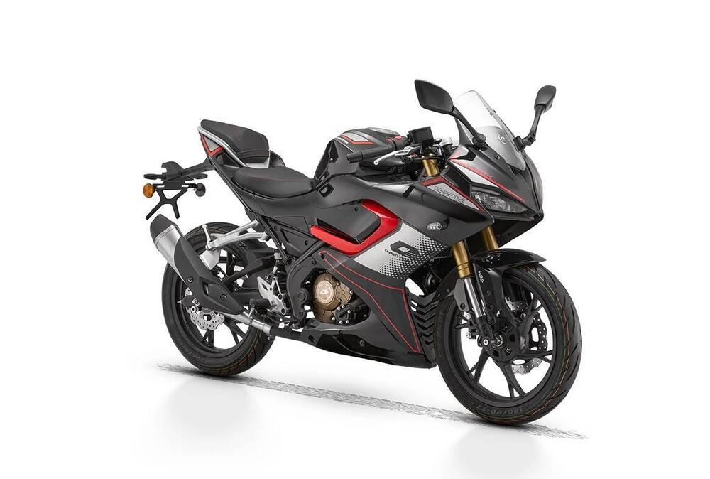 QJ Motor SRK 125 R (2025)