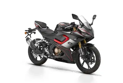 QJ Motor SRK 125 R (2025 - 26) nuova