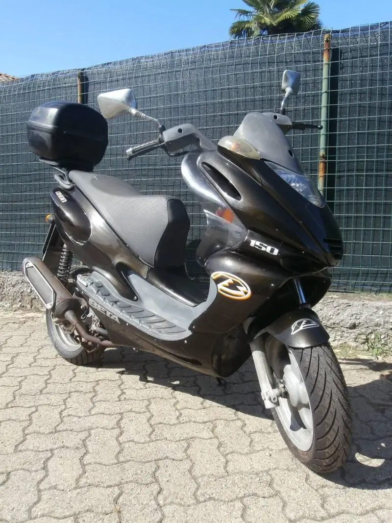 Betamotor Eikon 150 4T (1999 - 05) (2)