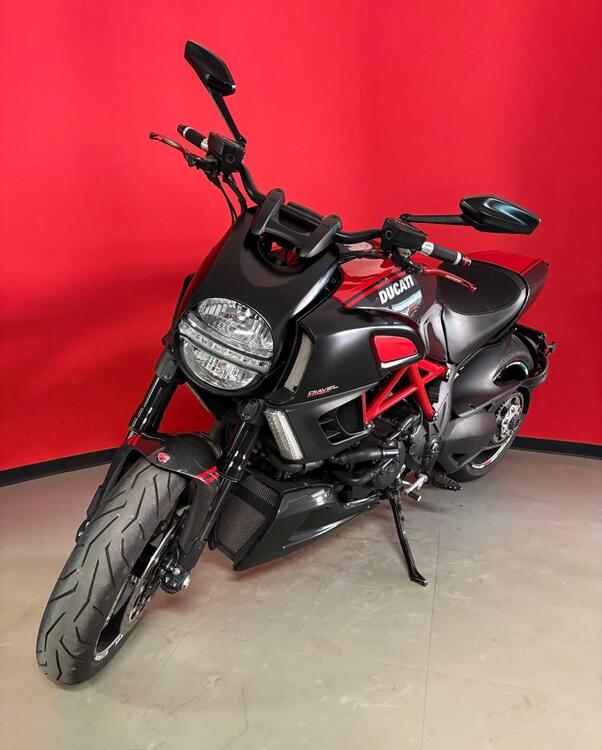 Ducati Diavel 1200 Carbon (2010 - 13) (4)