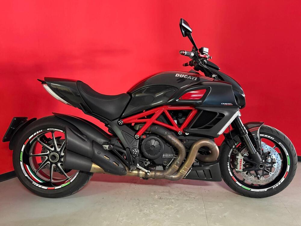 Ducati Diavel 1200 Carbon (2010 - 13)