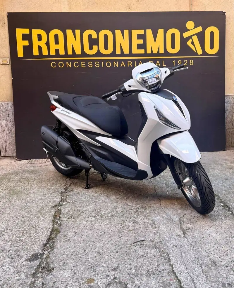 Piaggio Beverly 400 (2025 - 26)