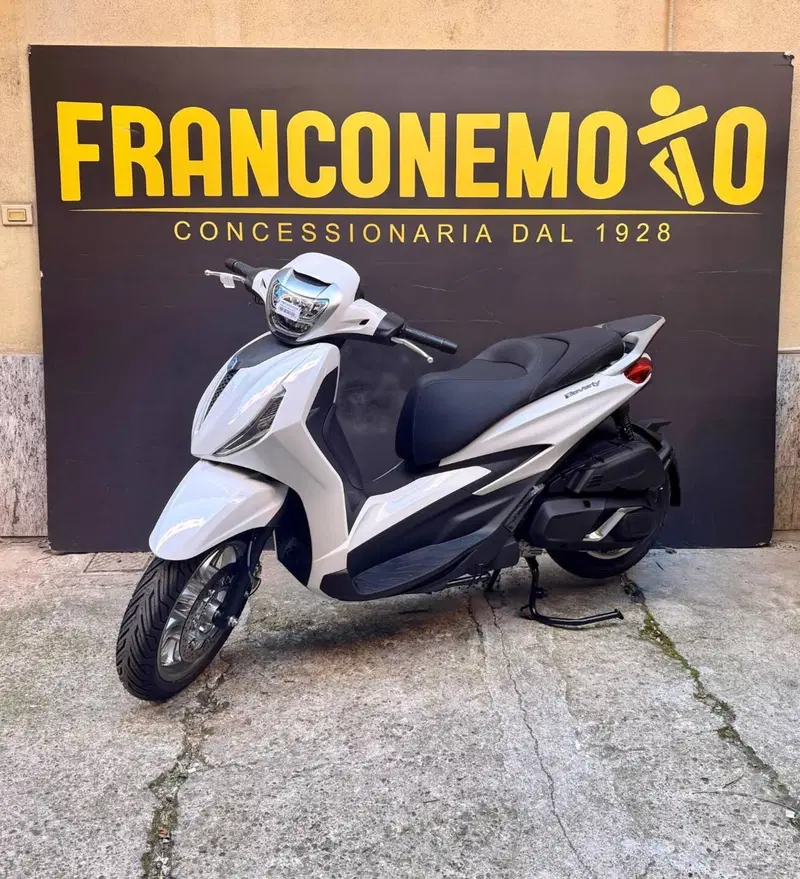 Piaggio Beverly 400 (2025 - 26) (3)