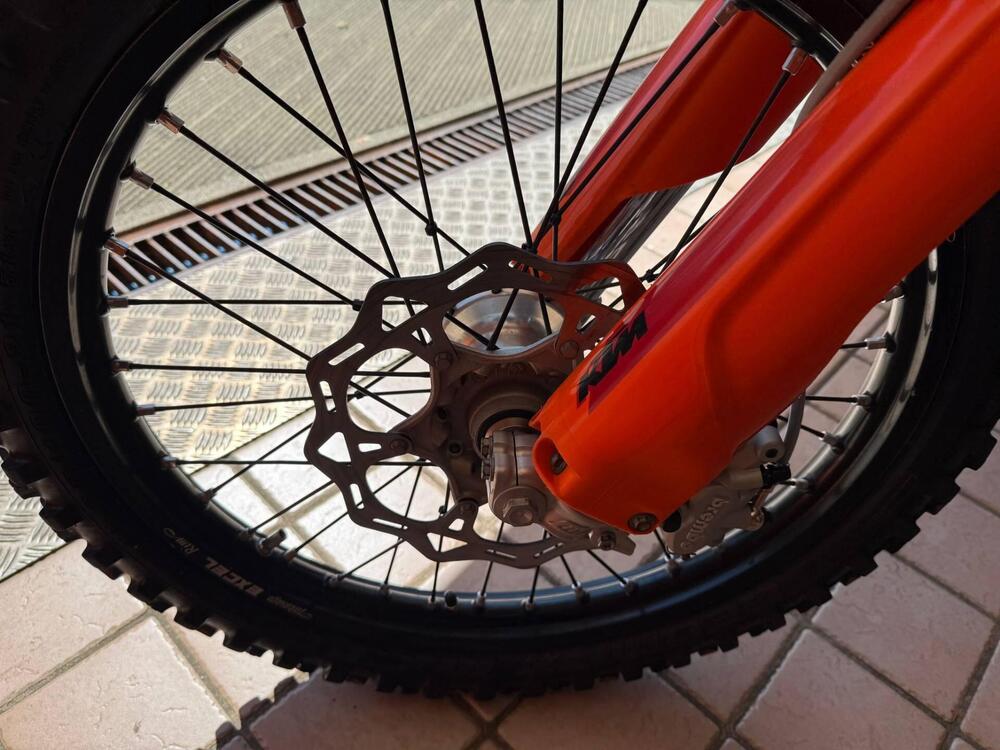 KTM 250 SX-F (2025) (4)
