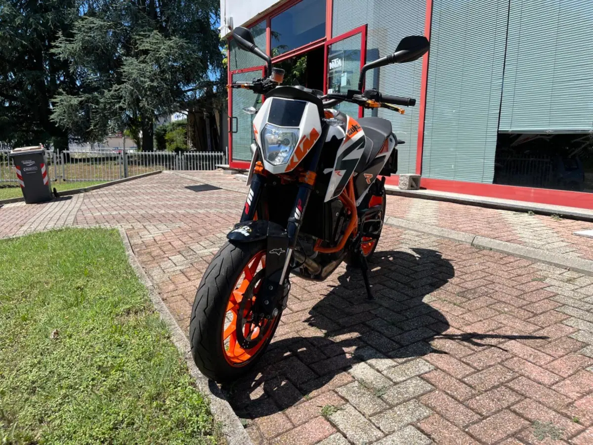 KTM 690 Duke R (2010 - 15) (7)
