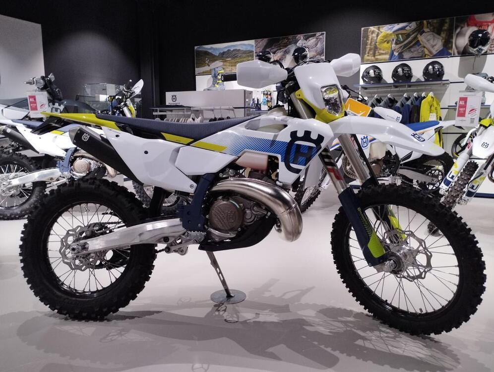 Husqvarna TE 250 (2024) (2)