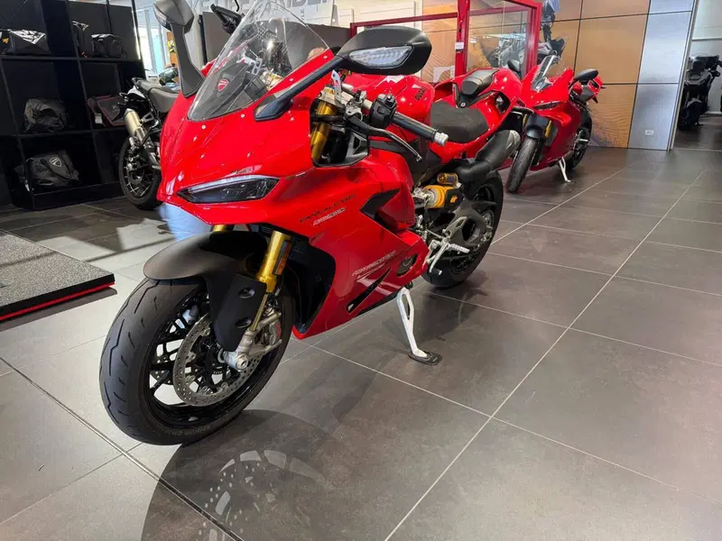 Ducati Panigale V2 S (2025 - 26)