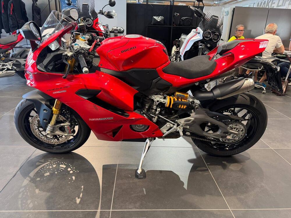 Ducati Panigale V2 S (2025) (4)