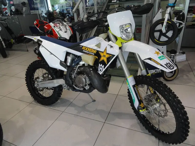 Husqvarna TE 150i (2020) (2)