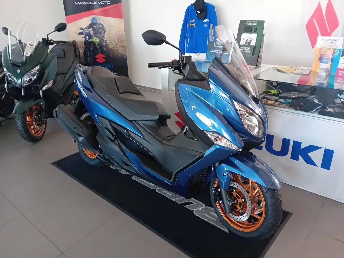 Suzuki Burgman 400 (2025 - 26) (2)