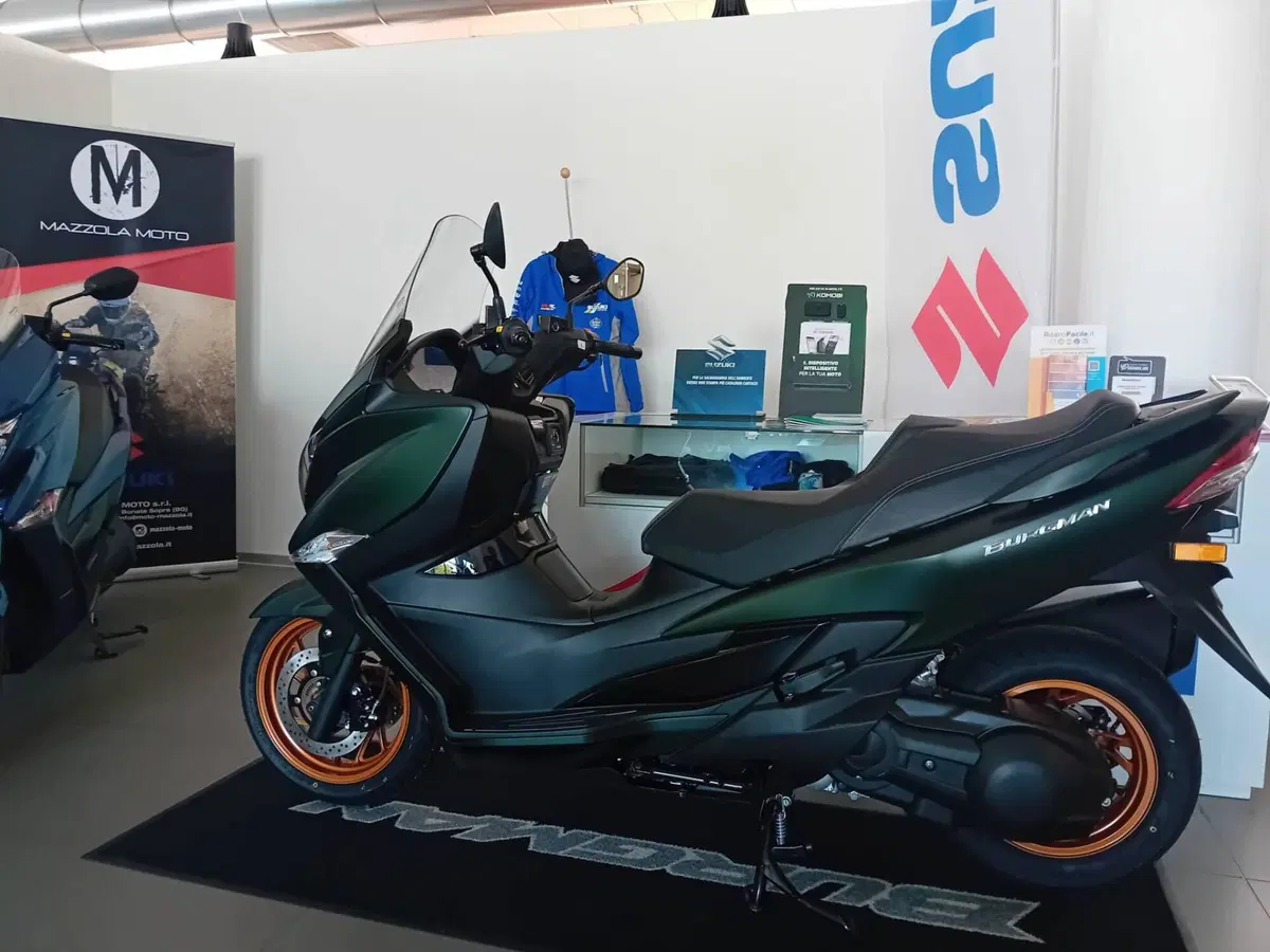 Suzuki Burgman 400 (2025 - 26) (8)