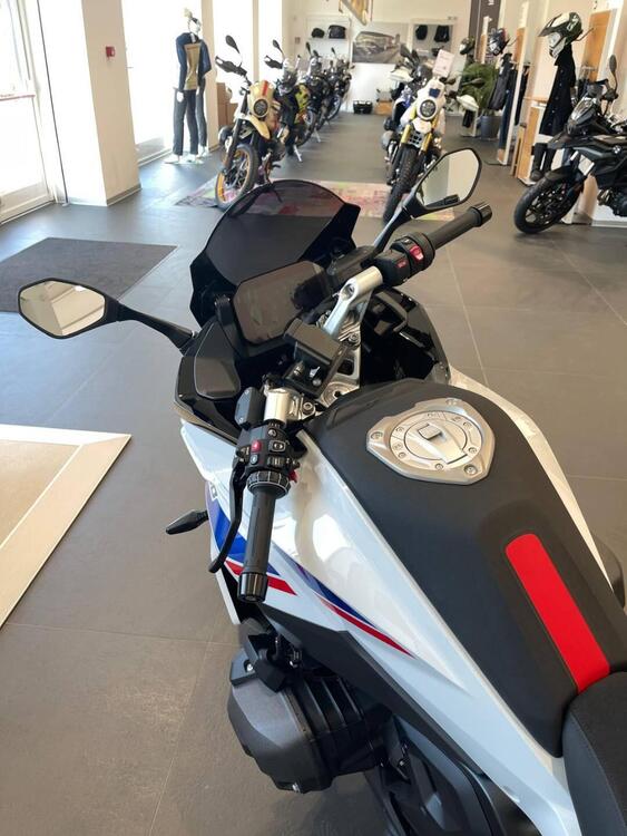 Bmw R 1300 RS (2026) (4)