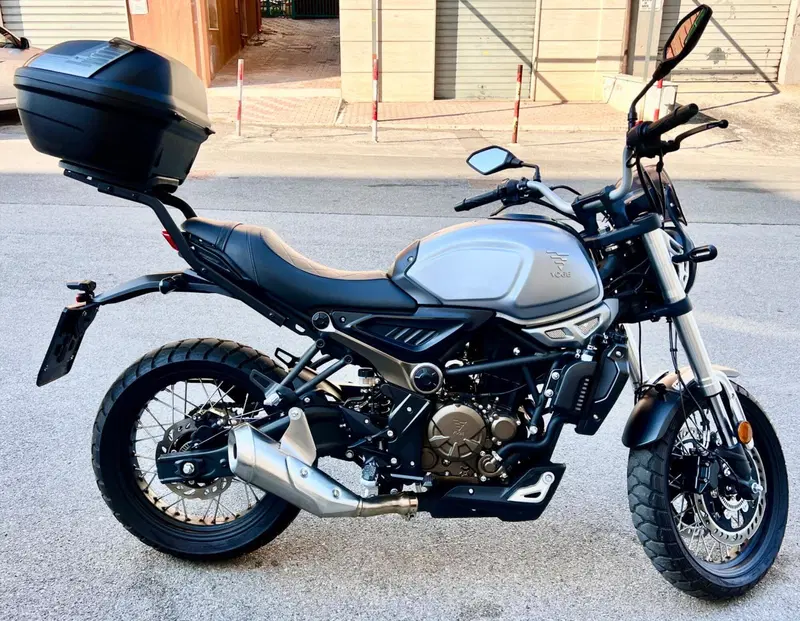 Voge Trofeo 300ACX Scrambler (2021 - 26) (2)