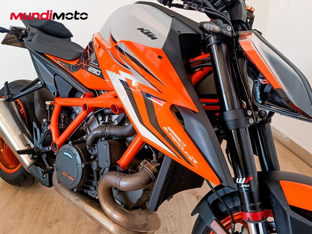 KTM 1290 Super Duke R (2019) (5)