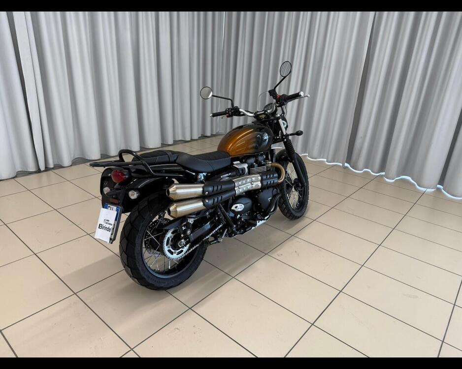 Triumph Scrambler 900 Stealth Edition (2024) (2)
